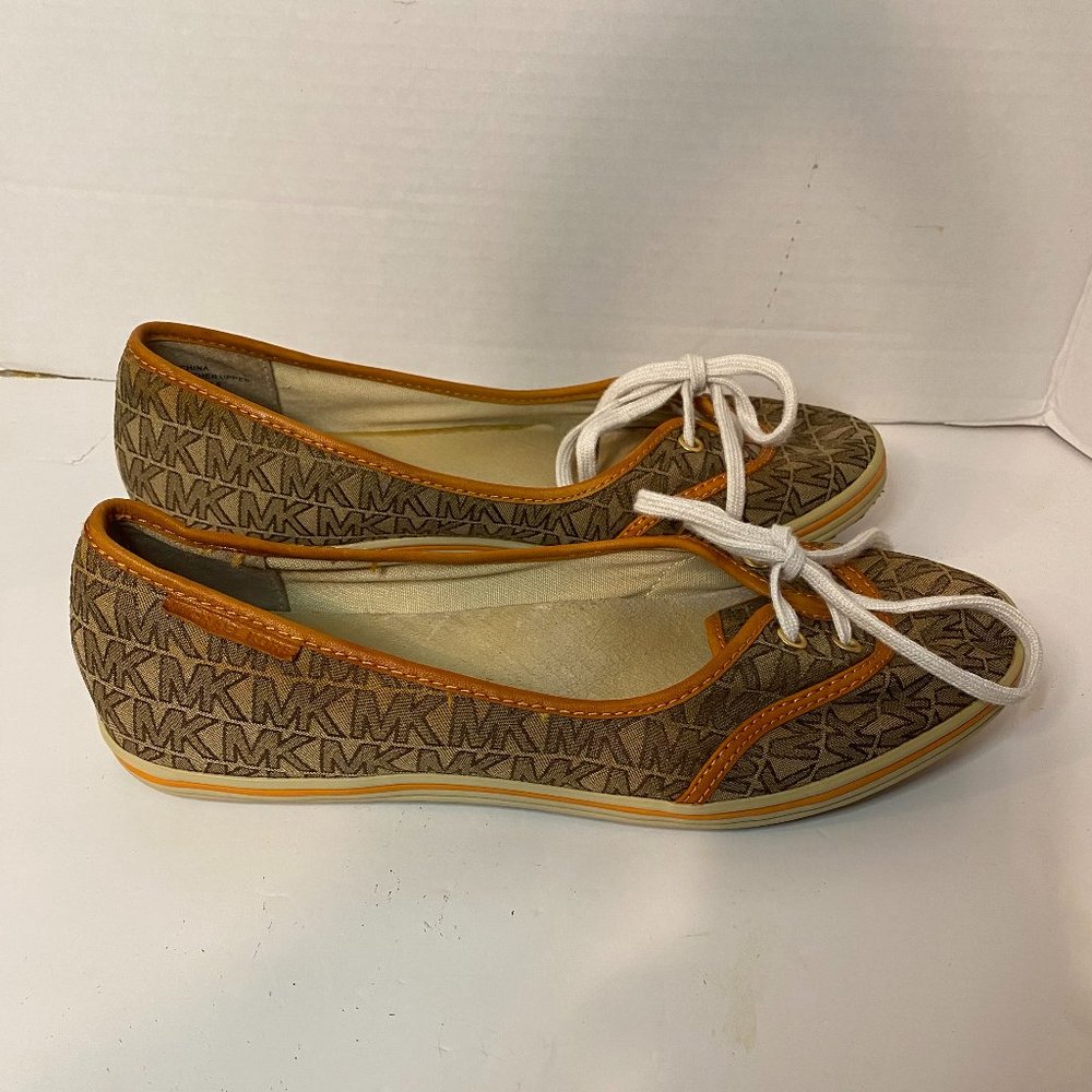 Michael Kors Logo  Flat Shoes Size 8m